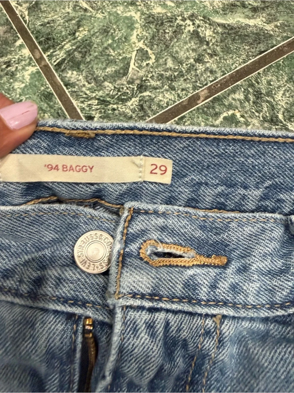 Levi's '94 Baggy High Waist Distressed Relaxed Jeans Size 29